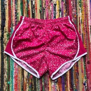 🌻 Nike Dri-Fit Juniors Size L Hot Pink Shorts